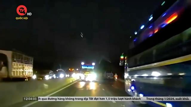Khánh Hoà xử phạt tài xế lái xe khách đi ngược chiều trên Quốc lộ 1