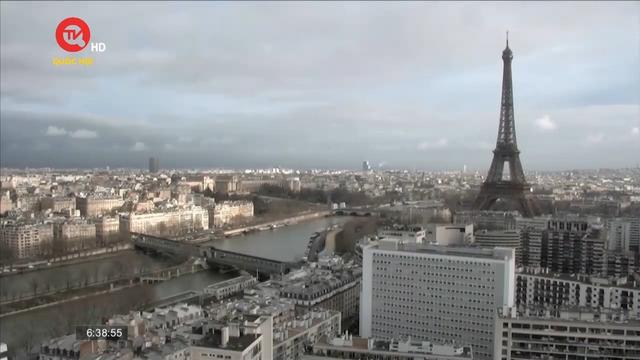 Tháp Eiffel đóng cửa vì đình công ở Pháp