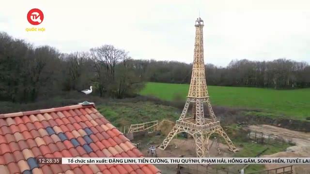 Chào đón Olympic 2024 với Tháp Eiffel làm từ gỗ tái chế 