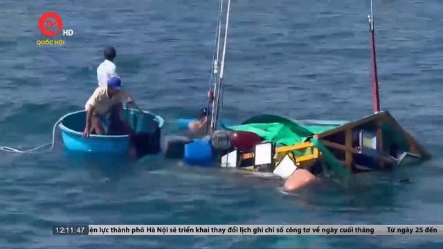 Quảng Ngãi: Tàu hàng va chạm tàu cá, 9 ngư dân thương vong 