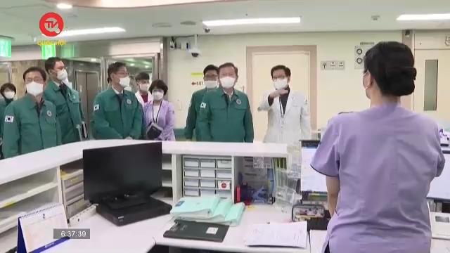Hàn Quốc điều động bác sĩ quân y để đối phó khủng hoảng