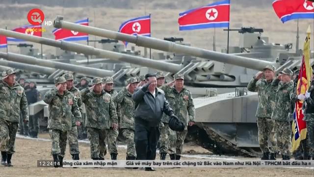 Triều Tiên tập trận xe tăng