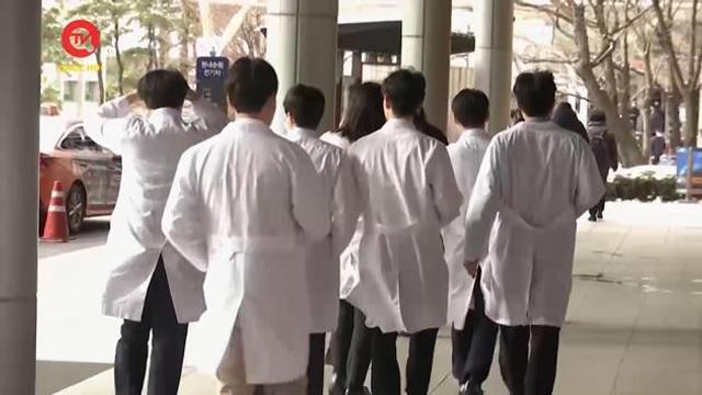 Bộ Y tế Hàn Quốc không đàm phán với bác sĩ đình công