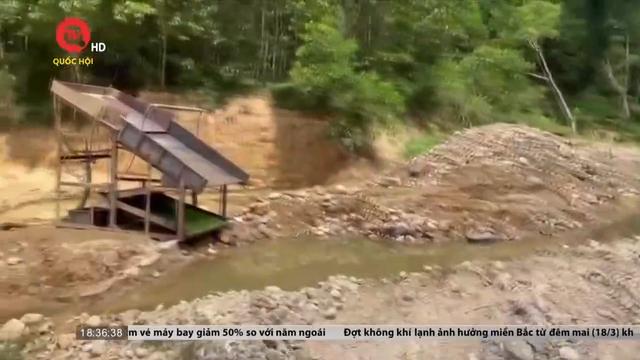 Đắk Lắk: Bắt 11 người khai thác vàng trái phép trong rừng sâu 