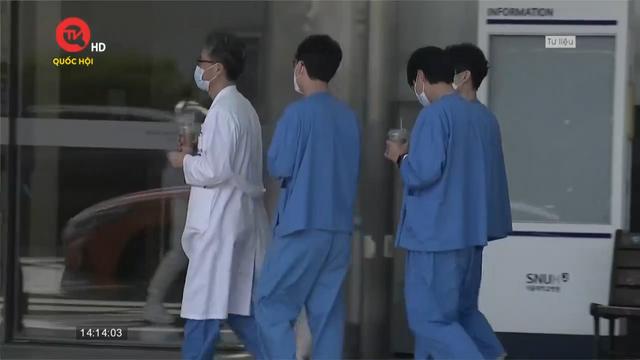 Hàn Quốc kêu gọi các bác sĩ cân nhắc lợi ích của người dân