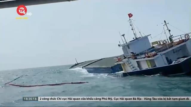 Cứu tàu chở 3.000 tấn xi măng có nguy cơ chìm ở Cù Lao Chàm