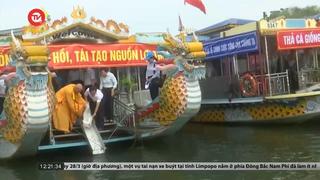 Thừa Thiên Huế: Thả hơn 160.000 cá giống xuống sông Hương 