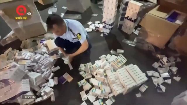 Phát hiện gần 20.000 hộp thuốc tân dược ngoại không hoá đơn tại sân bay Tân Sơn Nhất
