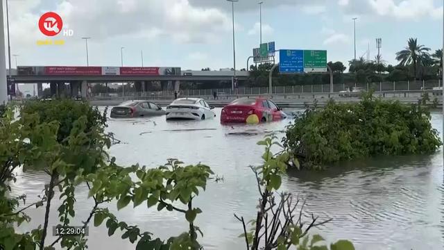 Nguyên nhân dẫn đến trận mưa lớn nhất trong vòng 75 năm tại Dubai  