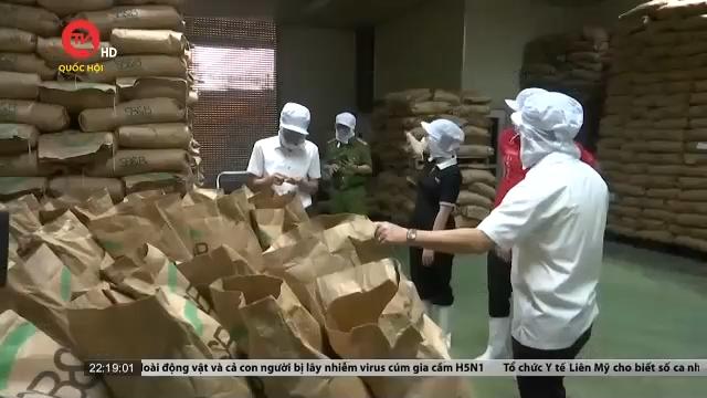 Hà Nội: Phát hiện cơ sở sản xuất đậu phụ đóng hộp không đảm bảo an toàn vệ sinh thực phẩm