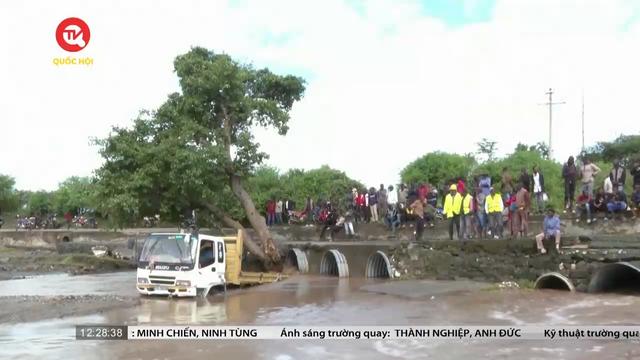 Vỡ đập tại Kenya, ít nhất 42 người thiệt mạng