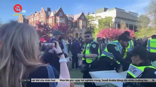  300 người bị bắt trong cuộc biểu tình tại đại học Mỹ