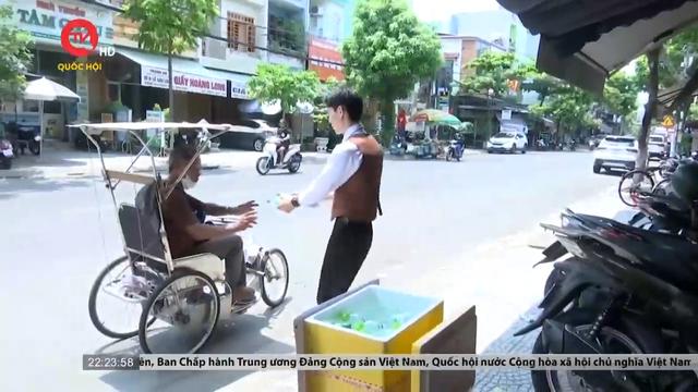 Mát lòng ly nước miễn phí ven đường Đà Nẵng 