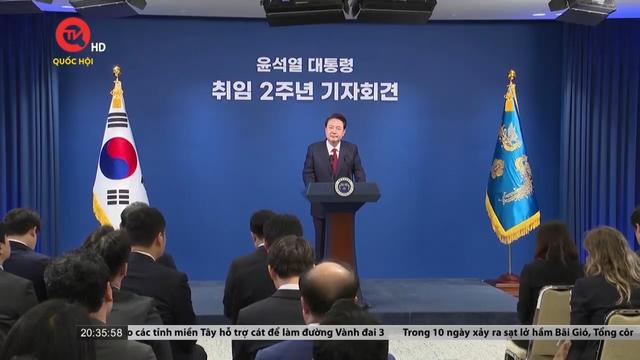 Tổng thống Hàn Quốc nhận sai sót trong 2 năm 