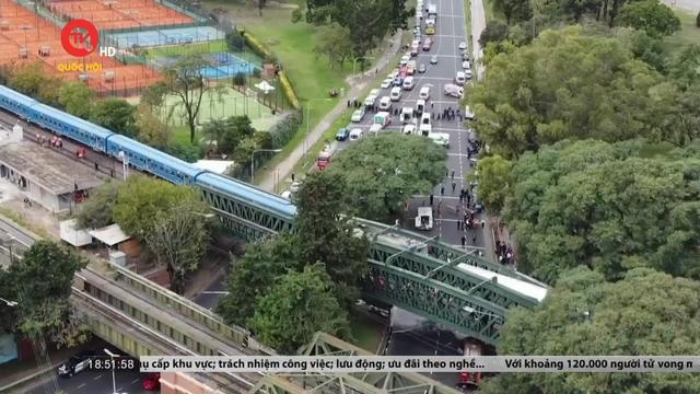 Cụm tin Quốc tế 11/5: Tai nạn tàu hỏa ở Buenos Aires, Argentian