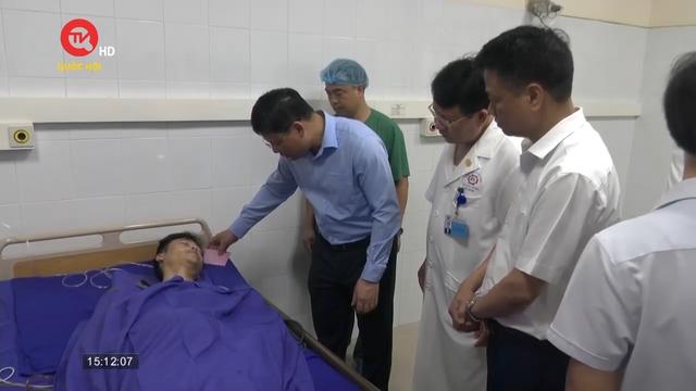 Thăm hỏi nạn nhân trong vụ tai nạn hầm lò ở Quảng Ninh