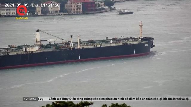 Houthi tấn công tàu chở dầu treo cờ Panama ở ngoài khơi Yemen