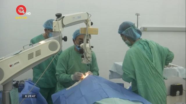 Bác sĩ người Nhật mang ánh sáng cho bệnh nhân nghèo Việt Nam 
