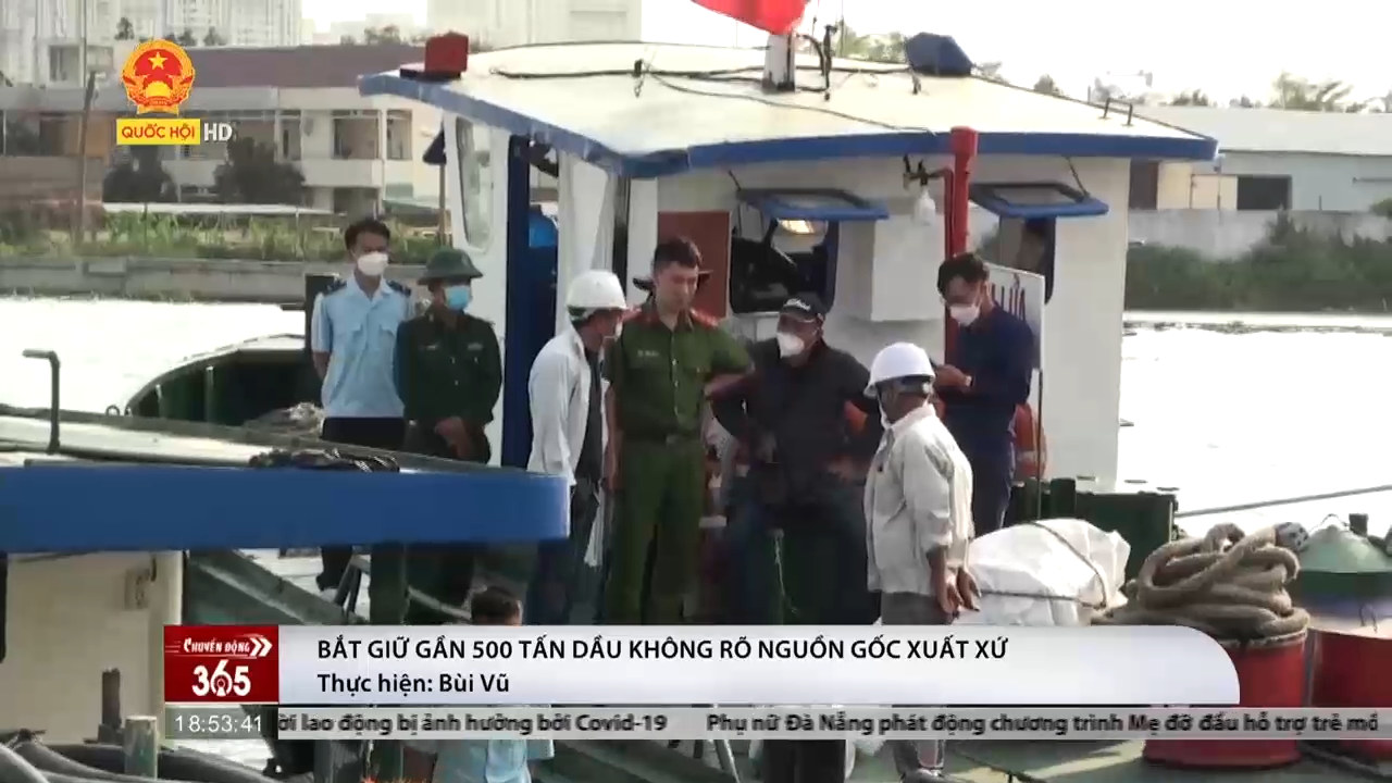 TP.Hồ Chí Minh: Bắt giữ gần 500 tấn dầu không rõ nguồn gốc xuất xứ