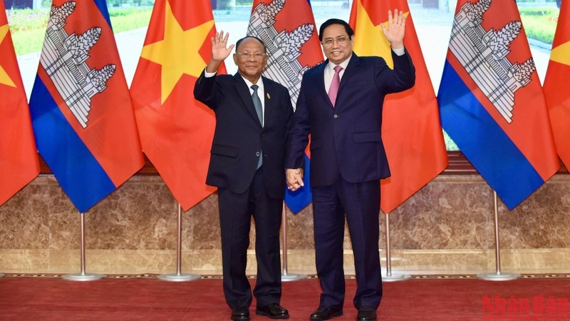 Thủ tướng Phạm Minh Chính hội kiến Chủ tịch Quốc hội Vương quốc Campuchia