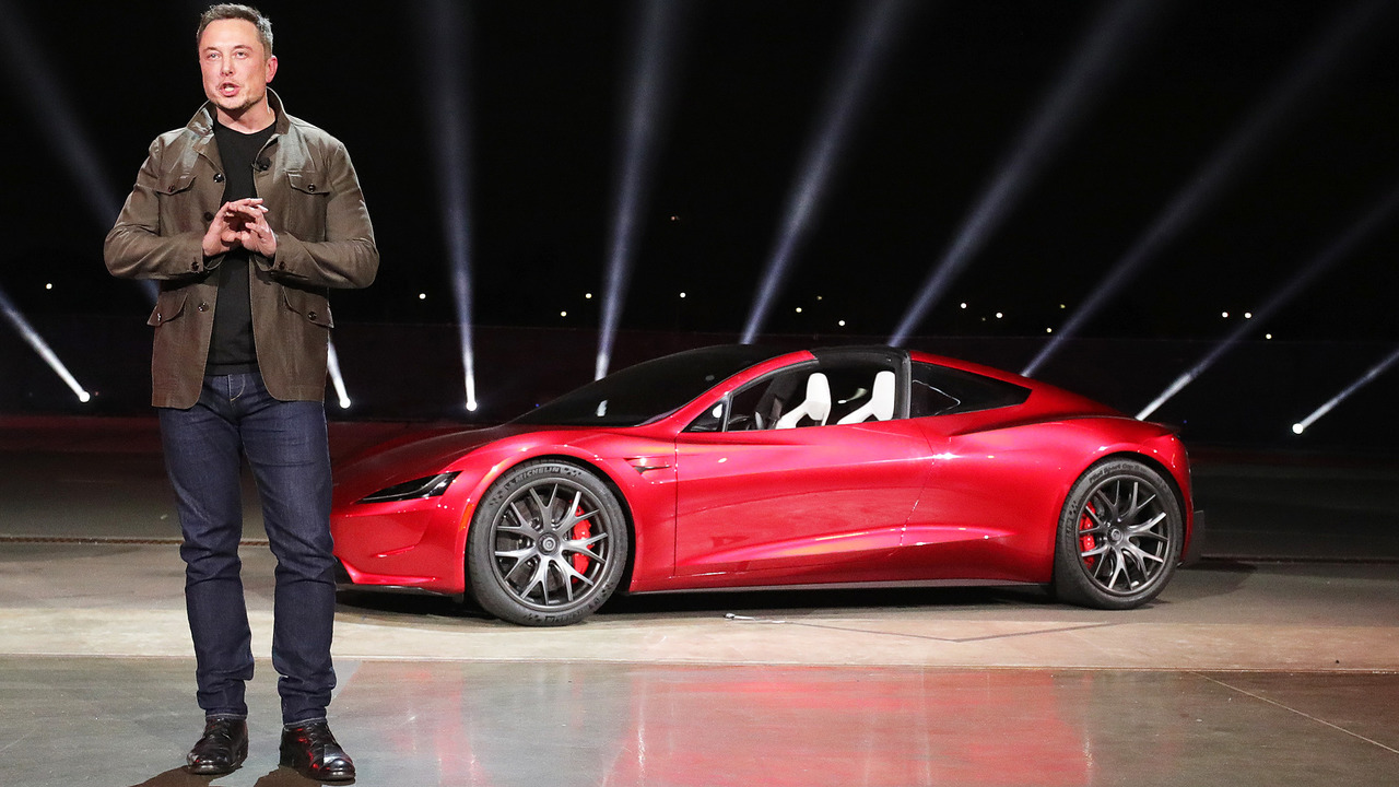 Hãng xe điện Tesla của Elon Musk bị điều tra hình sự