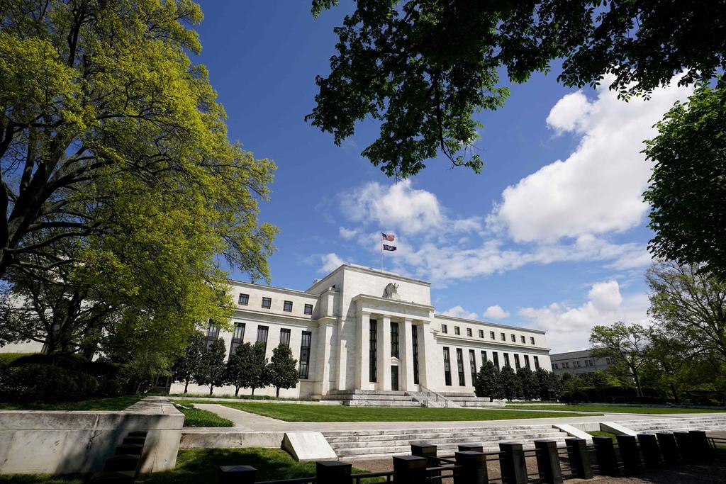 Fed tiếp tục tăng lãi suất cơ bản thêm 0,75%