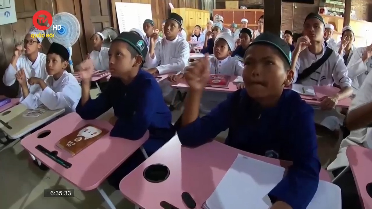 Hiệu quả bất ngờ từ phương pháp học mới cho trẻ khiếm thính ở Indonesia