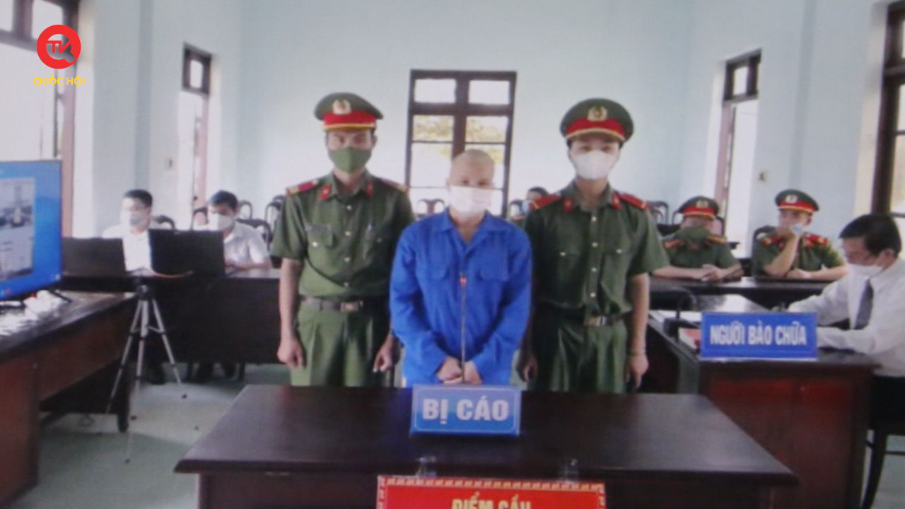 Phiên toà trực tuyến đầu tiên tại Đắk Nông xử vụ chồng đâm vợ suýt chết do ghen tuông