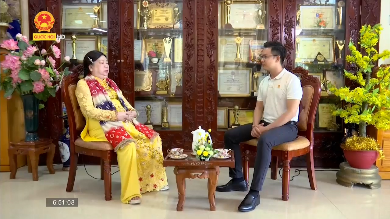 Khách mời hôm nay: Gặp doanh nhân Nguyễn Thị Phấn - người đưa đông y vào điều trị cai nghiện ma túy tại nhà
