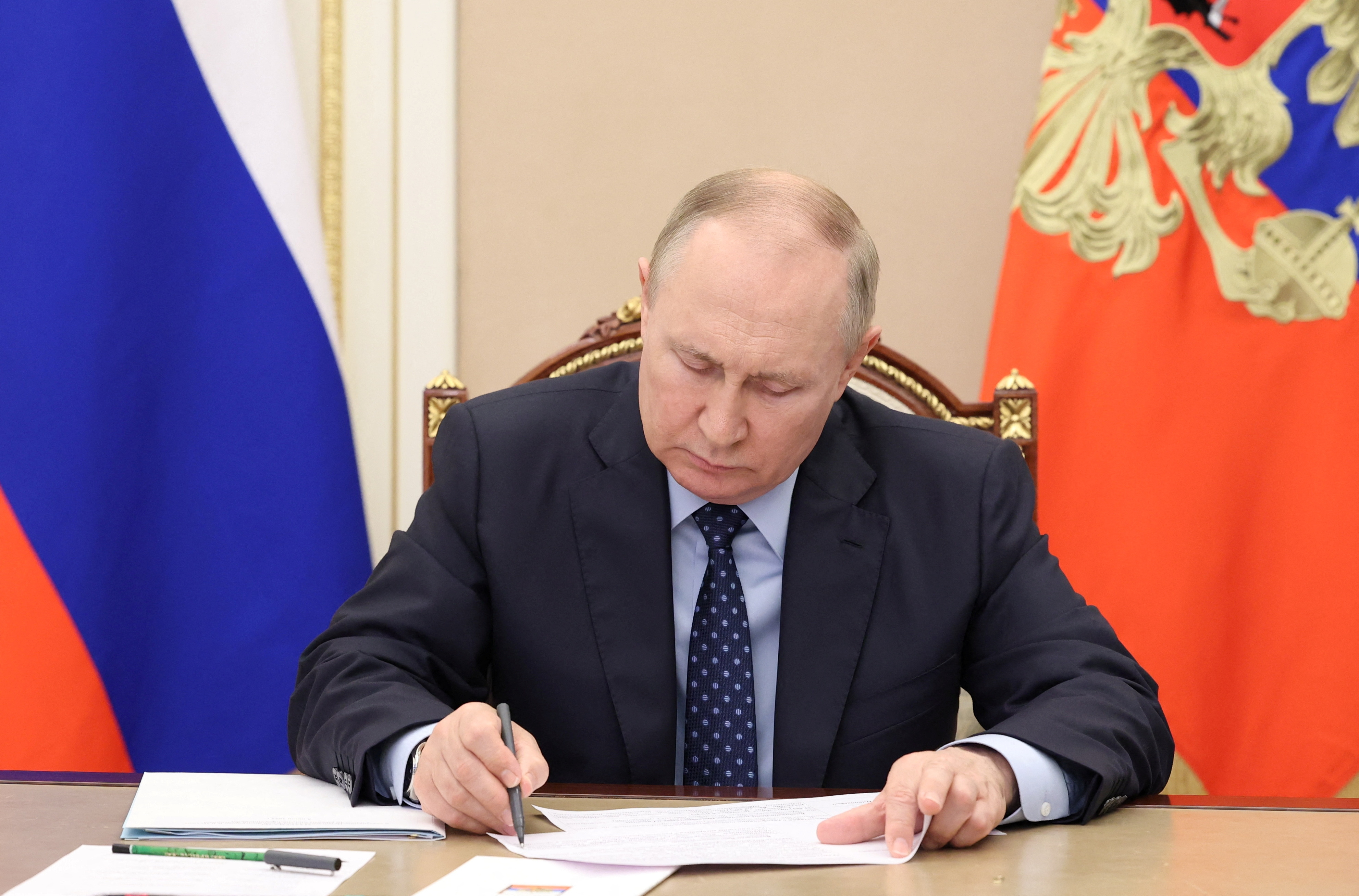 Tổng thống Nga ký sắc lệnh động viên thêm 300.000 quân