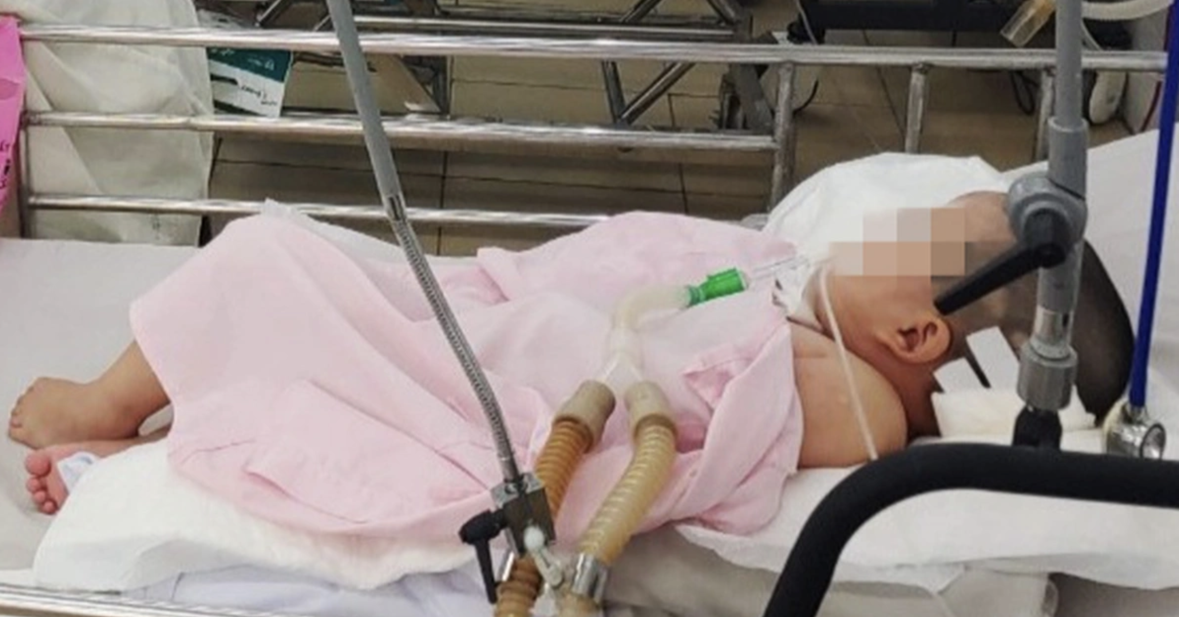 Hà Nội: Liên tiếp hai trẻ đột ngột tử vong tại nhà khi ngủ