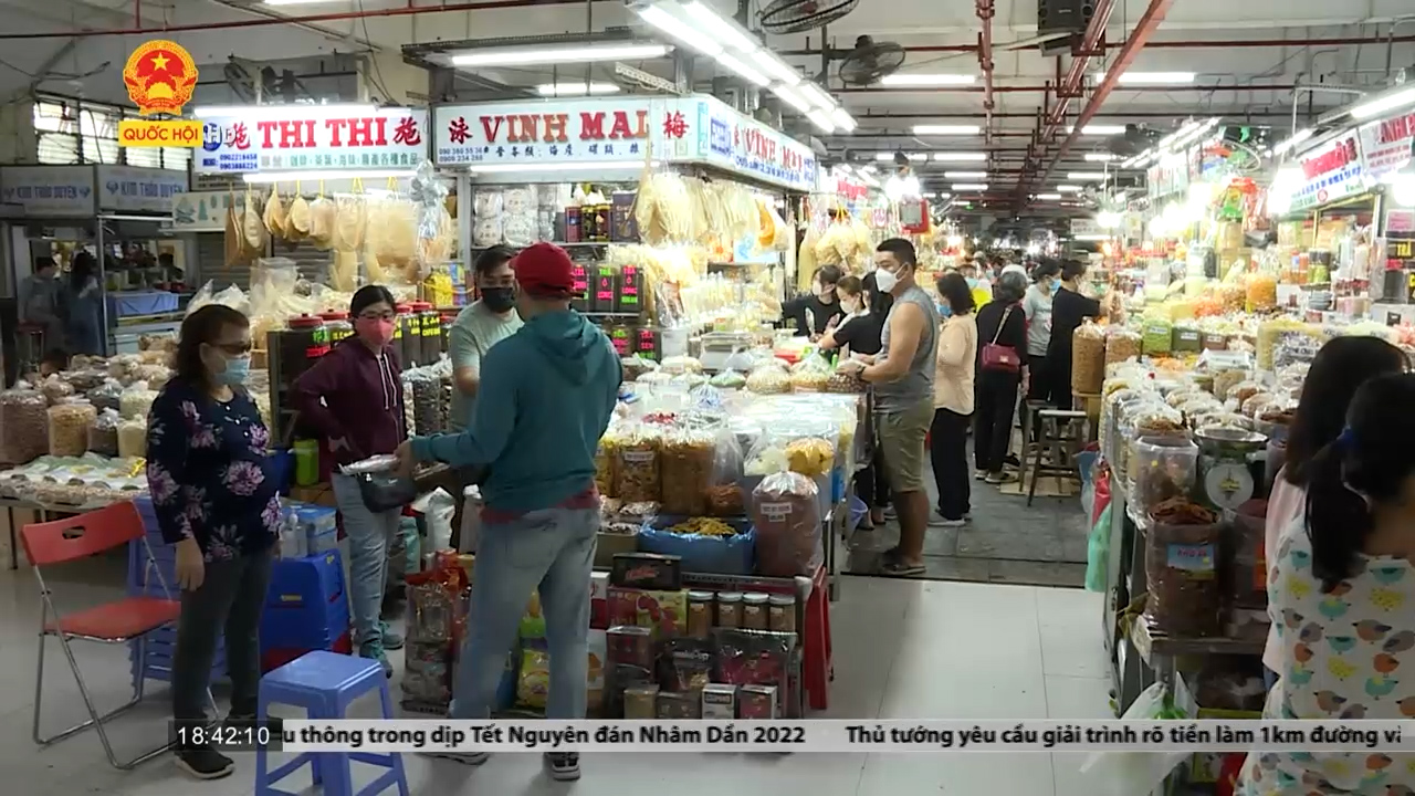 Chợ truyền thống tại TP. Hồ Chí Minh khởi sắc những ngày cận Tết