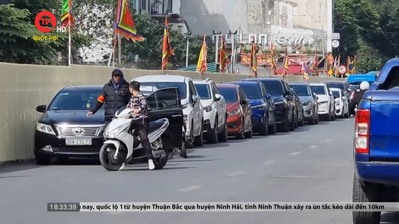 Hà Nội: Nhiều điểm trông giữ xe đua nhau "chặt chém" đầu năm