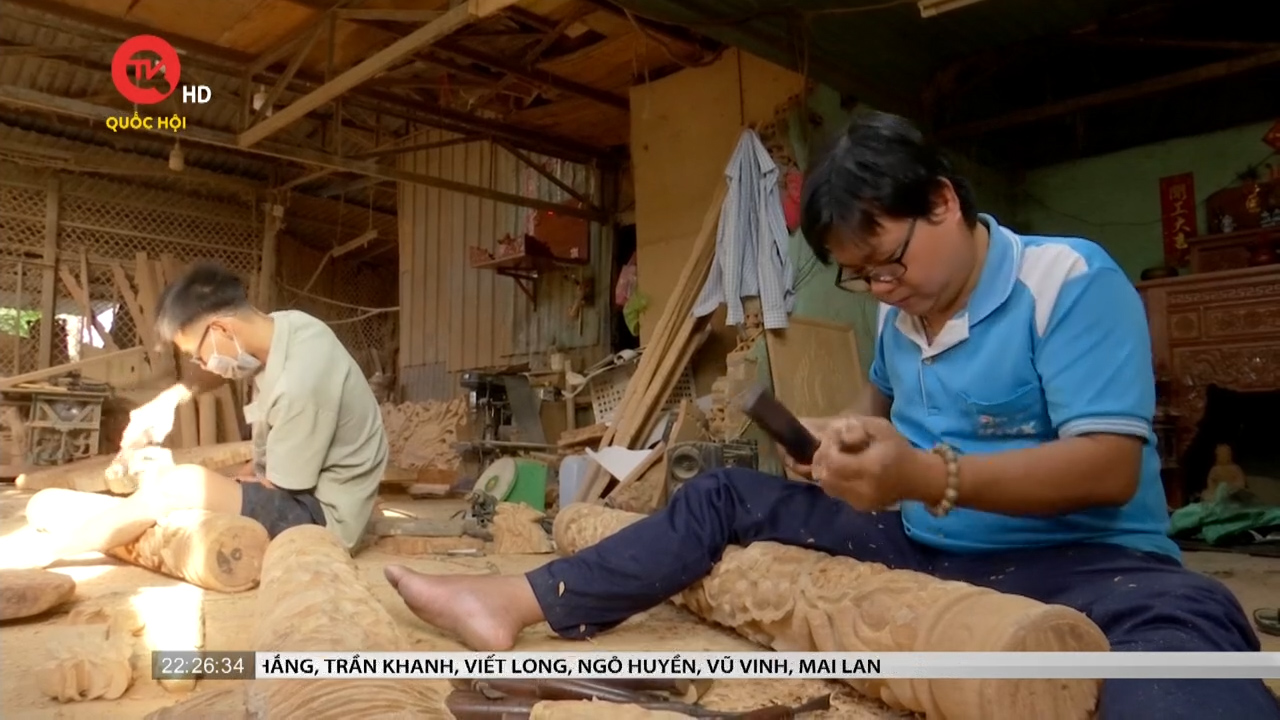 Cử nhân kinh tế nối nghiệp gia đình trở thành bàn tay vàng trong nghề điêu khắc gỗ: Nghệ nhân Châu Thái Thanh