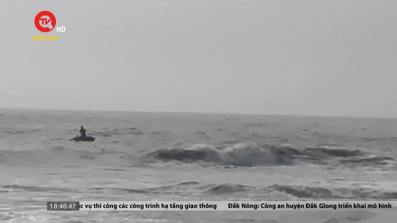 Phú Yên: Chìm tàu cá, 1 ngư dân mất tích