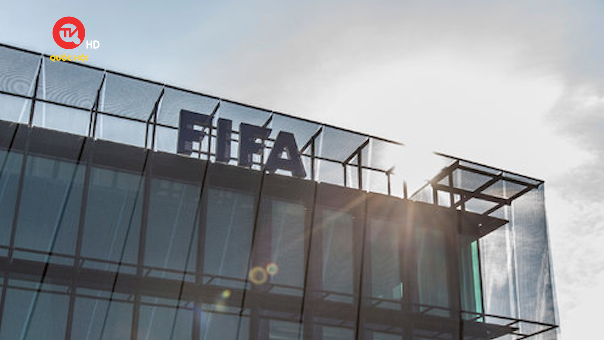 FIFA ra phán quyết vụ bạo loạn ở bóng đá Indonesia