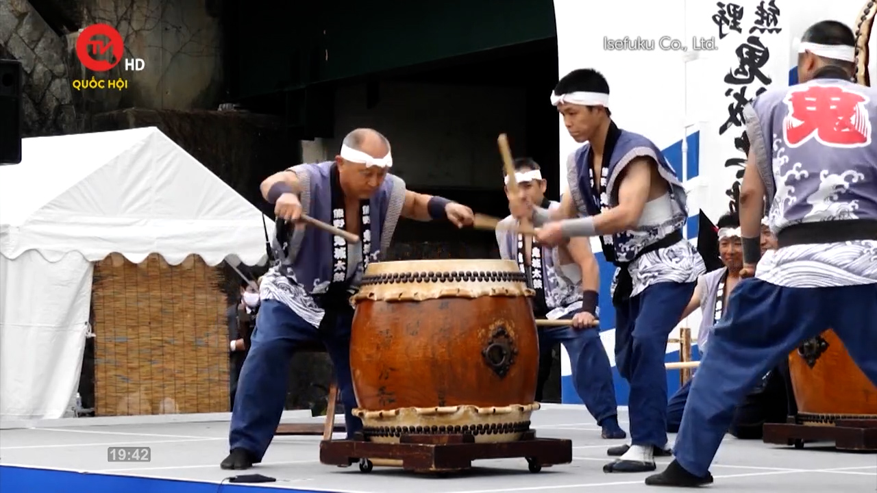 Nhìn ra thế giới: Những vũ điệu truyền thống Nhật Bản