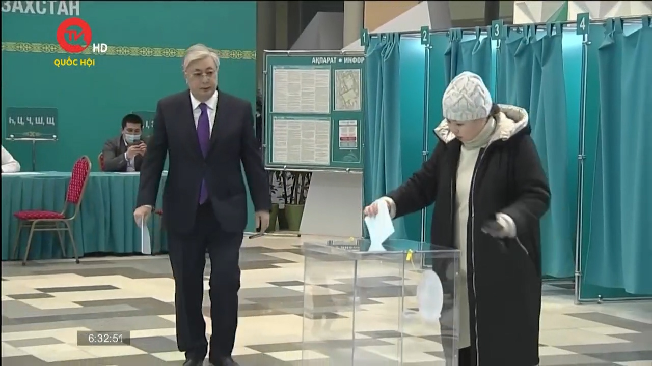 Tổng thống Kazakhstan tái đắc cử trong cuộc bỏ phiếu sớm