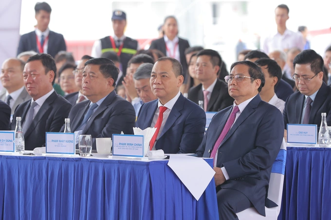 Thủ tướng dự lễ xuất khẩu 999 xe điện Việt đầu tiên sang Mỹ