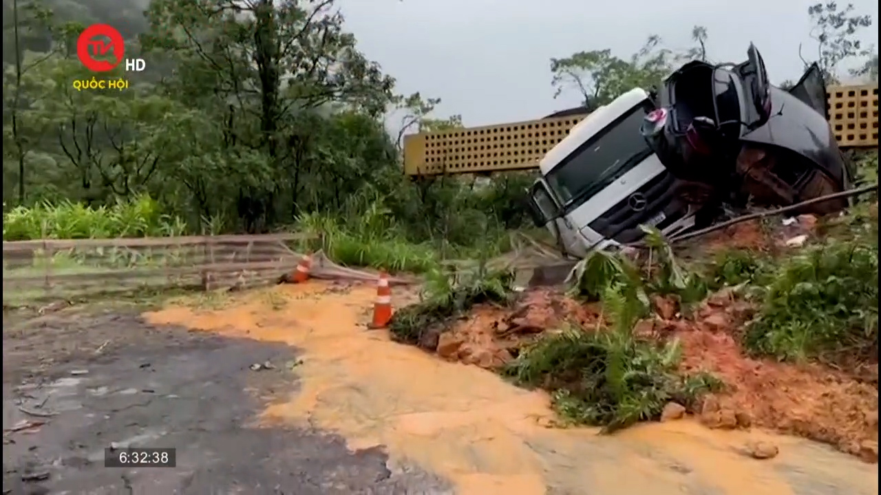 Cụm tin Quốc tế 1/12: Lũ lụt gây lở đất nghiêm trọng tại Brazil