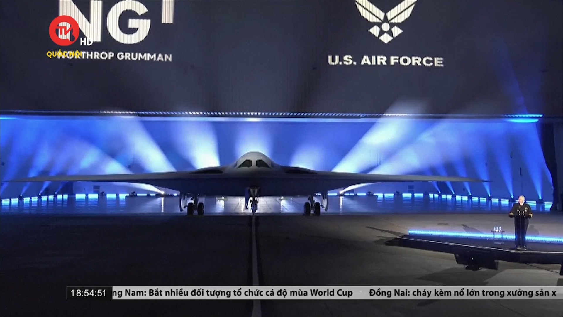 Mỹ ra mắt máy bay siêu tàng hình tân tiến nhất