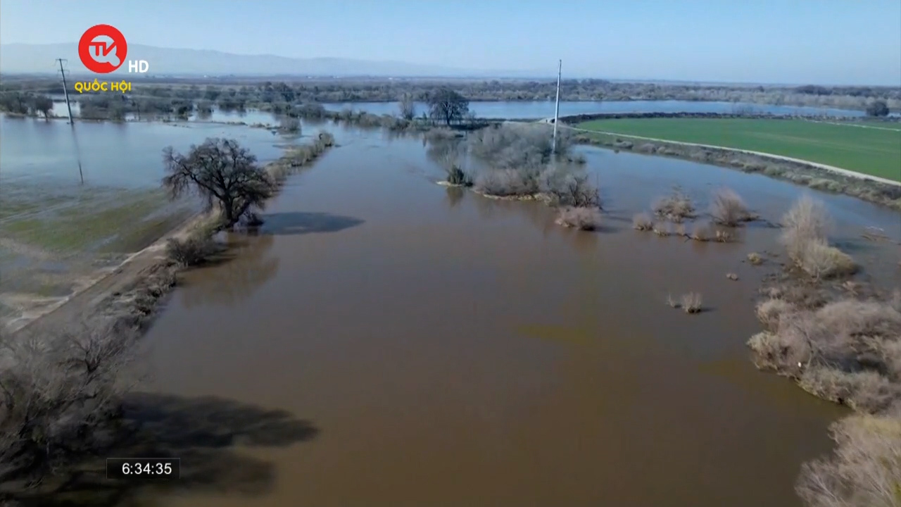 California, Mỹ ứng phó với ngập lụt