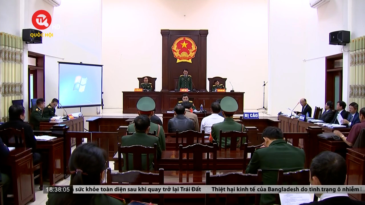 Phiên toà xét xử sơ thẩm vụ rà phá bom mìn tại Quảng Bình: Vắng mặt người đưa ra kết luận giám định thiệt hại