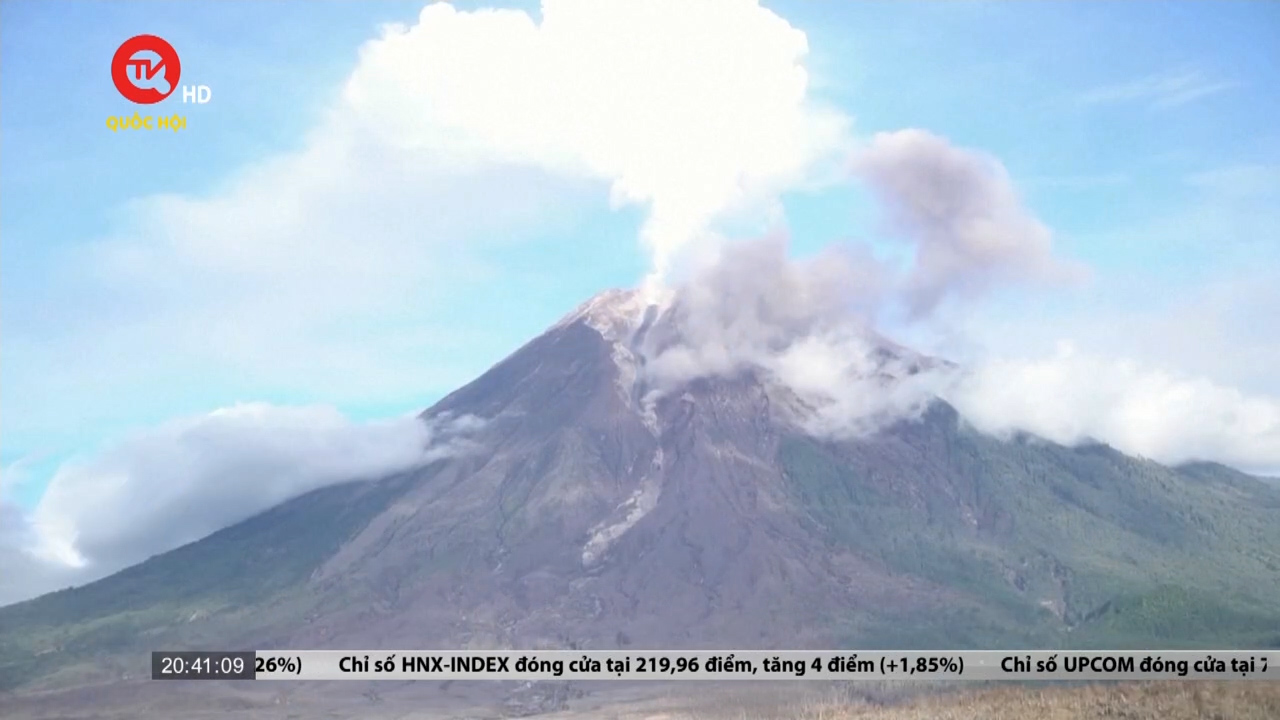Indonesia sơ tán khẩn cấp hàng nghìn người gần núi lửa Semeru