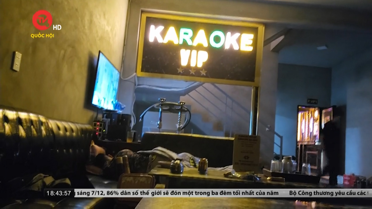 Thâm nhập những quán karaoke "chui", không phép, không gắn biển ở Hà Nội