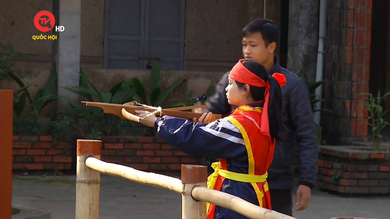 Di sản Việt Nam |Số 41|: Khó khăn trong bảo tồn trang phục truyền thống