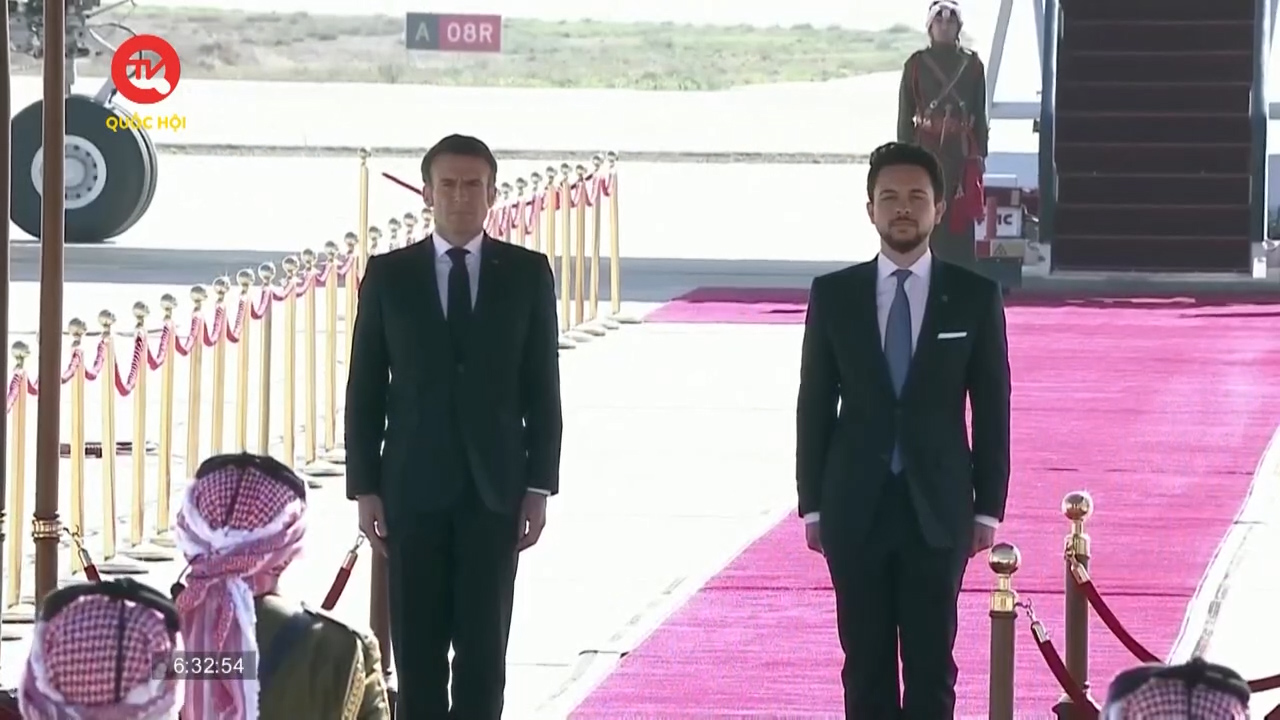 Tổng thống Pháp dự Hội nghị Thượng đỉnh ở Trung Đông