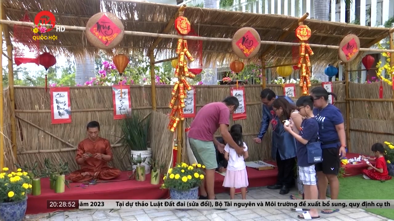 Bình Thuận: Chào đón 300 du khách xông đất đầu năm