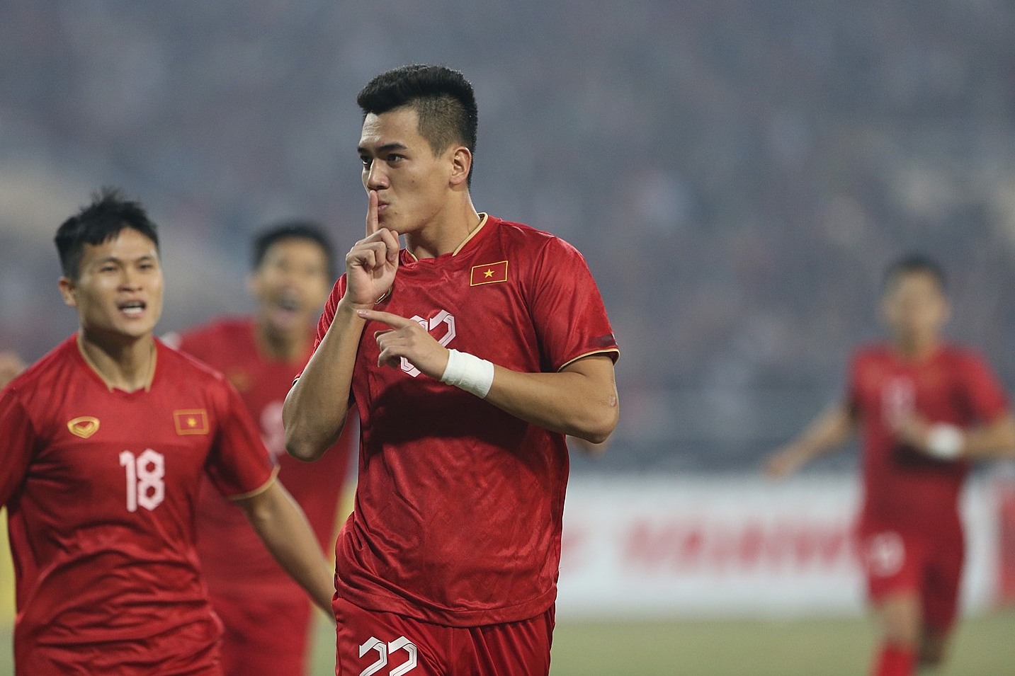 Vé xem tuyển Việt Nam đá chung kết AFF Cup cao nhất 1 triệu đồng