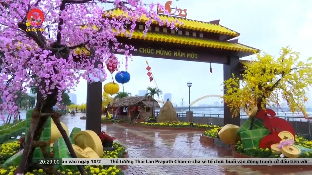 Mùng 3 Tết, Đà Nẵng đón những cơn mưa phùn liên tục